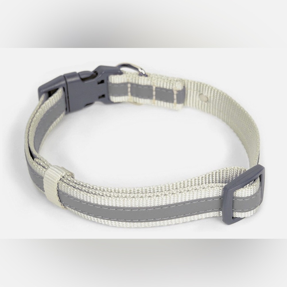 NWT [Martha Stewart] Adjustable Nylon Dog Collar in Bowtie Tan, Multiple Sizes! - Picture 3 of 10